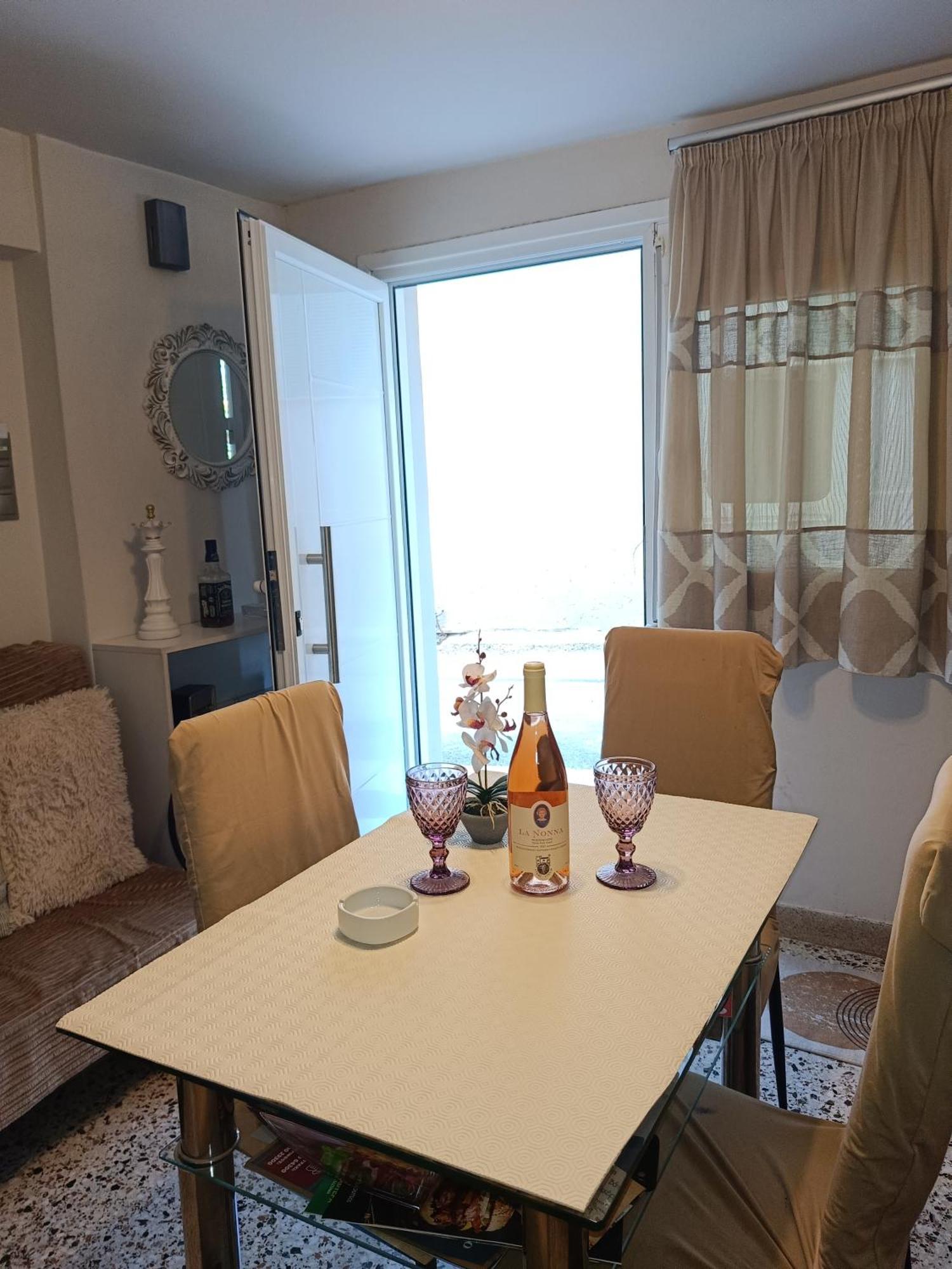 Marina'S Seacret Apartment Corinth Εξωτερικό φωτογραφία
